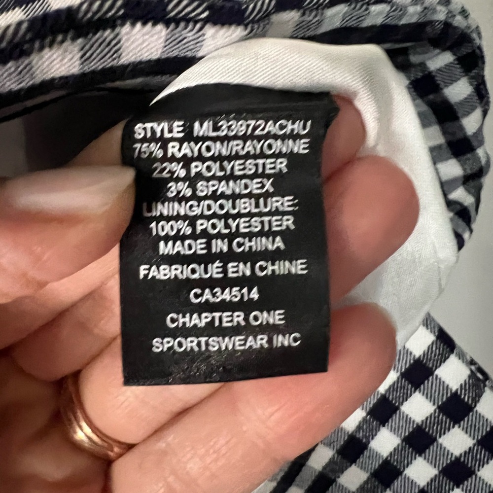 Navy and White Gingham Sleeveless Top Old Money - Picture 4 of 5